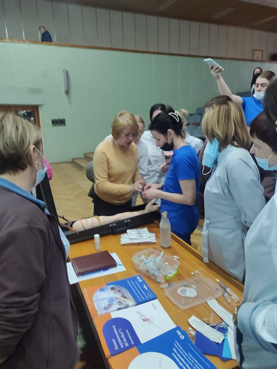 💉 Профілактика інфекцій та сучасні підходи: у лікарні відбулося навчання для медичного персоналу