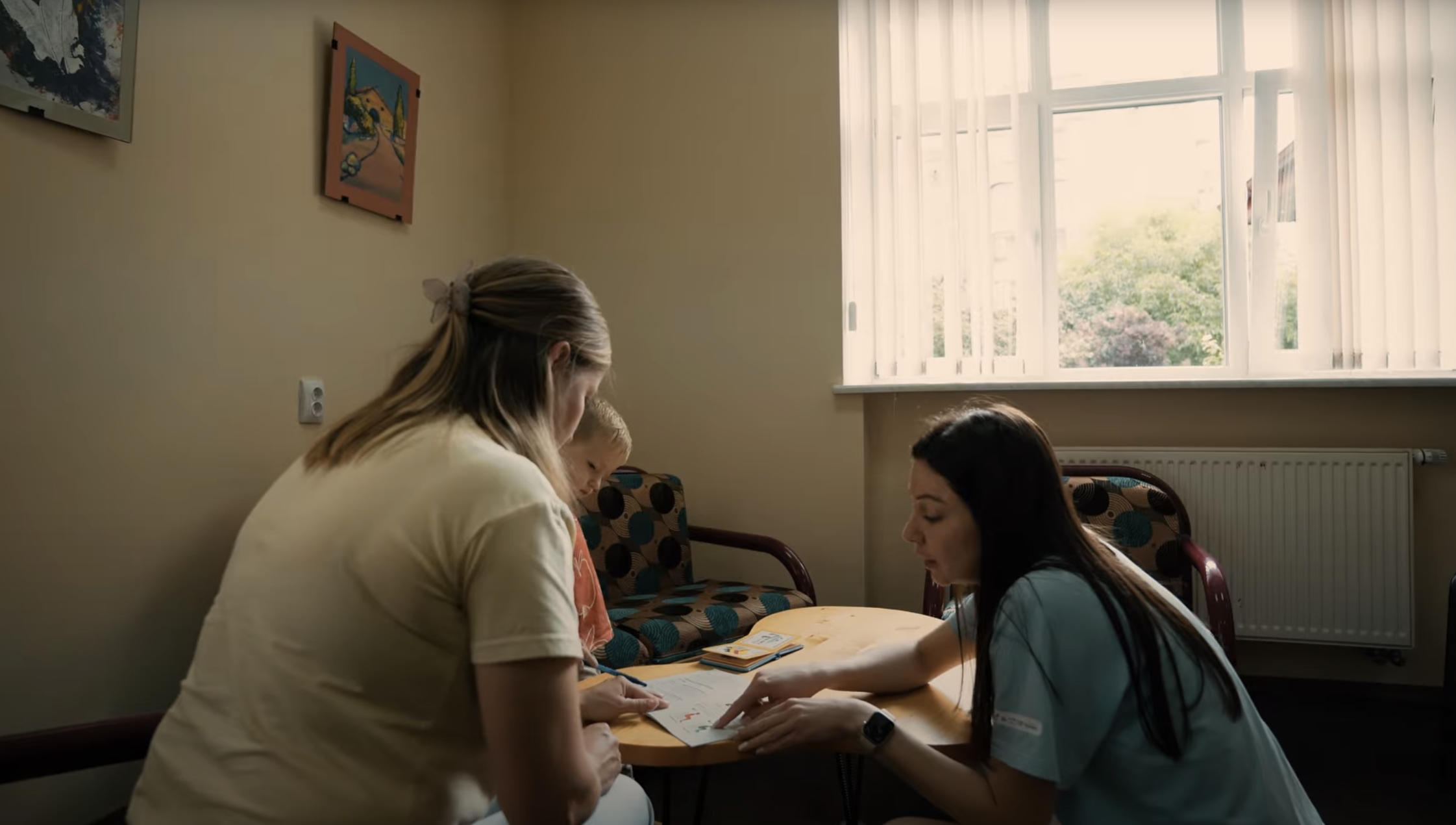 Раннє втручання — це своєчасна підтримка для дітей та їхніх родин 👶💛